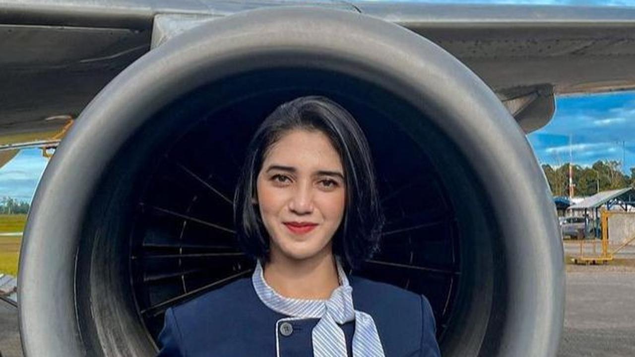 Potret cantik Serda Adhini, Seorang Prajurit TNI yang Dipilih Sebagai Pramugari Pesawat Kepresidenan