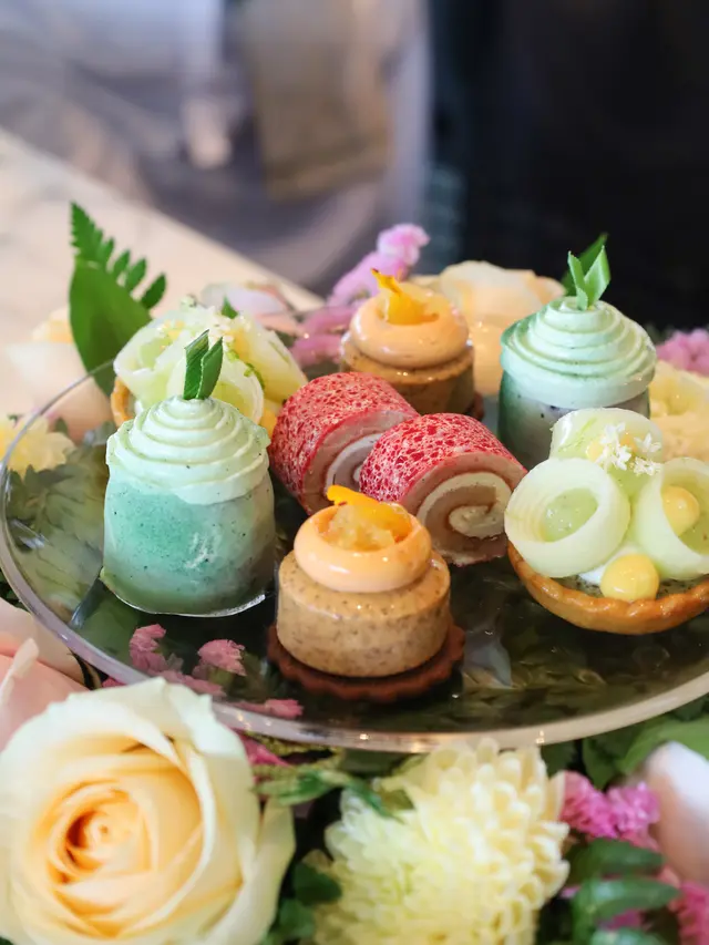 Afternoon Tea Cantik Kreasi Chef Pastry World-Class Champion di Park Hyatt Jakarta