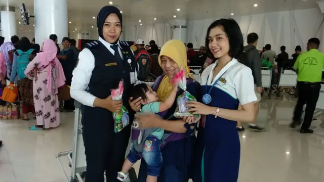 Rayakan Hari Anak Nasional, PT Angkasa Pura I Balikpapan Bagi-Bagi Bingkisan