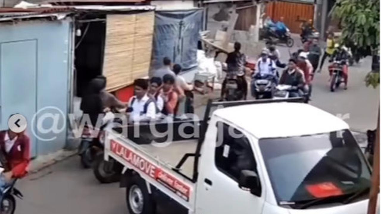 Pria Bernyali Besar Adang Pembacokan Siswa SMA, Jadikan Mobil Pikap Sebagai 'Tameng' Hentikan Kisruh