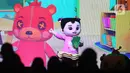 Dalam pertunjukan tersebut, anak-anak diajak bernyanyi bersama, menari, serta berpartisipasi langsung dengan karakter-karakter kesayangan mereka, seperti JJ dan teman-temannya. (Liputan6.com/Angga Yuniar)