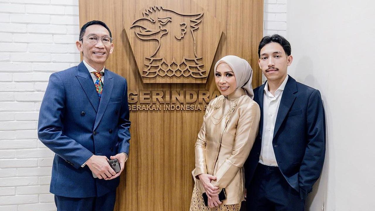 Jadi Anggota DPR, Melly Goeslaw Dapat Karangan Bunga Ucapan Selamat dari 'Gong Yoo - Shah Rukh Khan'