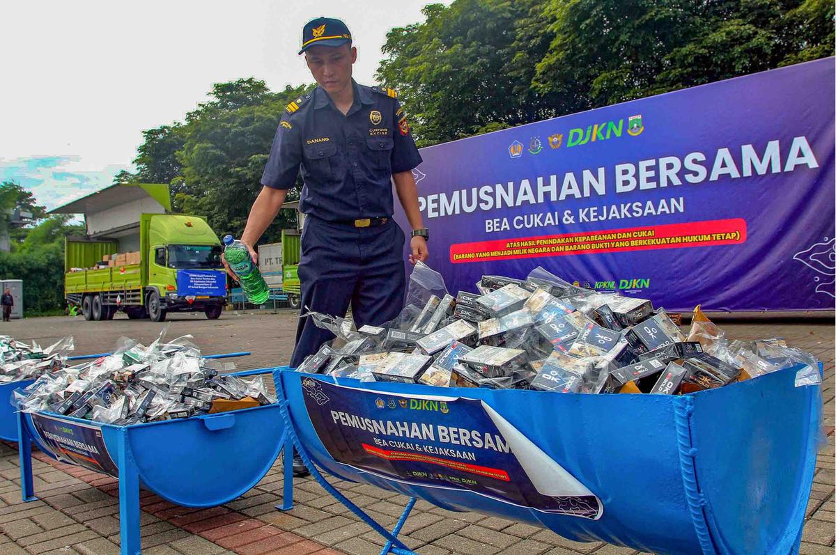FOTO: Bea Cukai Banten Musnahkan Barang Ilegal Senilai Rp 53,7 Miliar di Tangerang