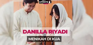 Penyanyi Danilla Riyadi akhirnya mengungkap kabar bahagia! Ia telah resmi menikah dengan Agus Warman dalam upacara sederhana di KUA. Simak di video berikut! #fimelaupdate #fimelahariini #fmlmmd
