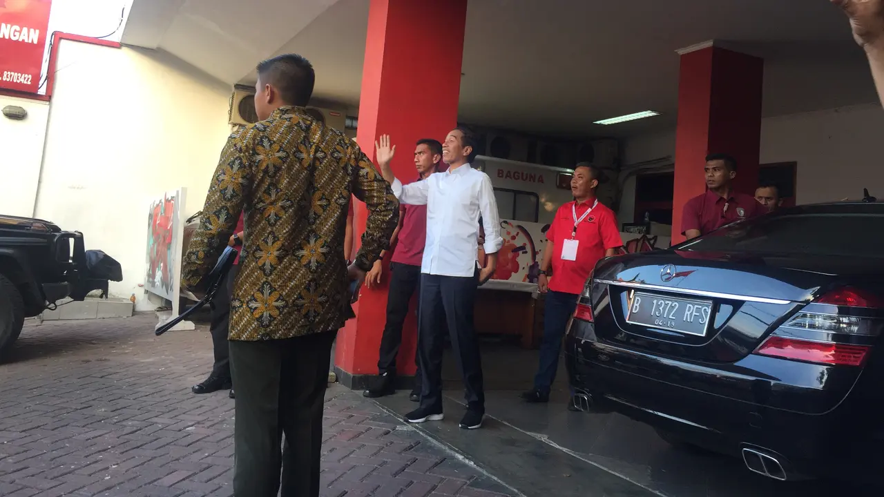 Jokowi memberi pembekalan kepada para caleg PDIP daerah pemilihan DKI Jakarta. (Liputan6.com/Lizsa Egeham)