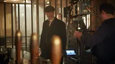 Cillian Murphy sebagai Thomas Shelby di Peaky Blinders. (Foto: Robert Viglasky/Netflix
