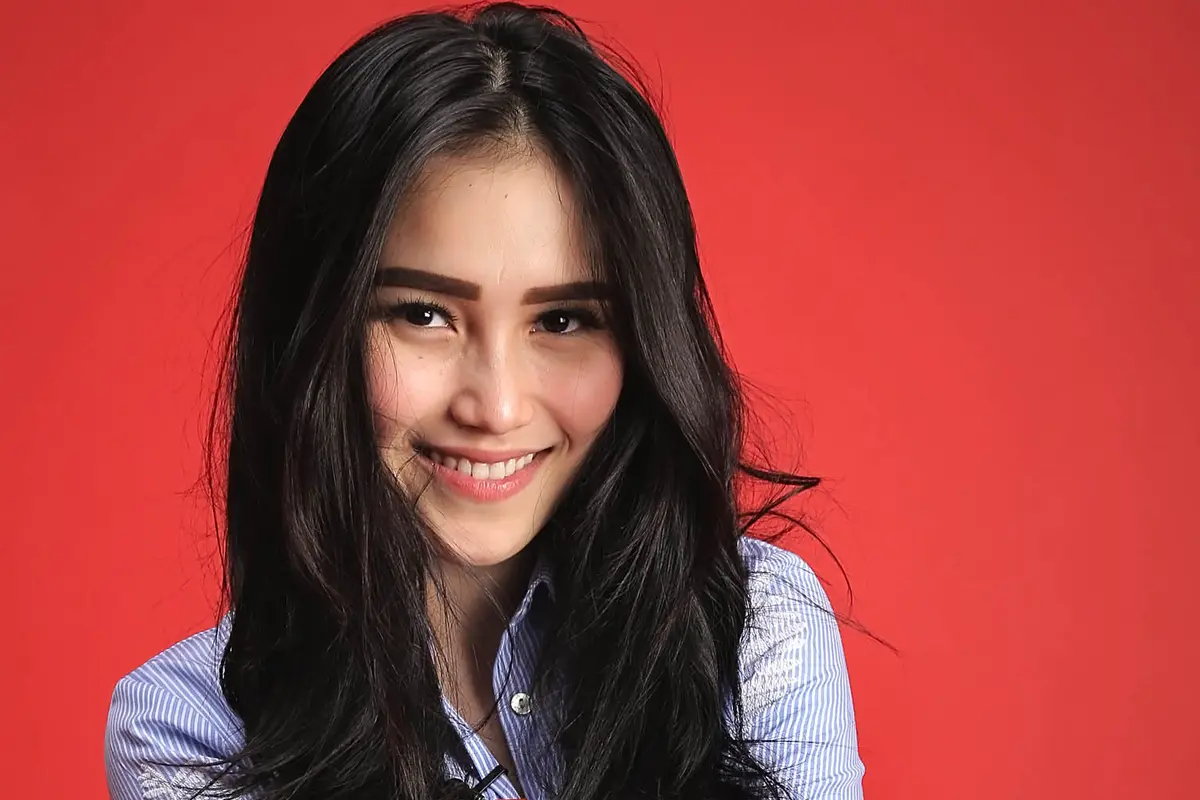 [Bintang] Ayu Ting Ting