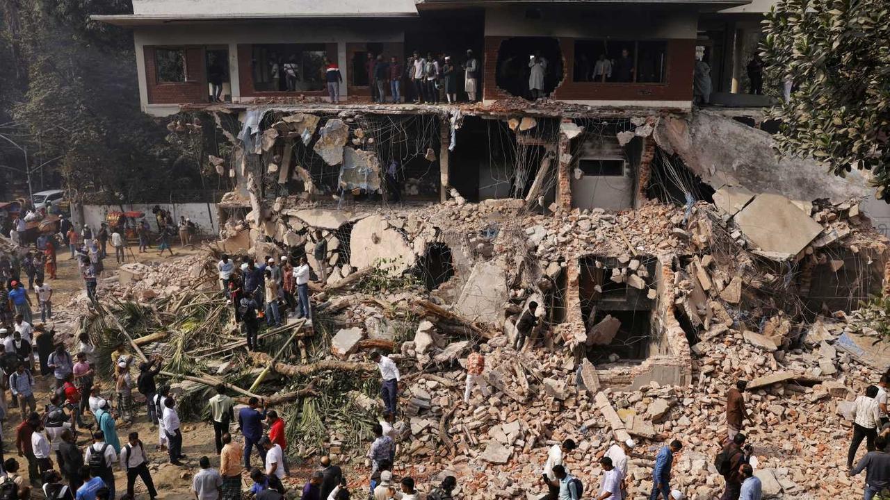 Warga Bangladesh hancurkan rumah keluarga Bapak Pendiri Bangsa