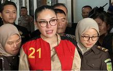 Tak Kuasa Tahan Air Mata, Nikita Mirzani Mohon Hakim Beri Putusan yang Adil