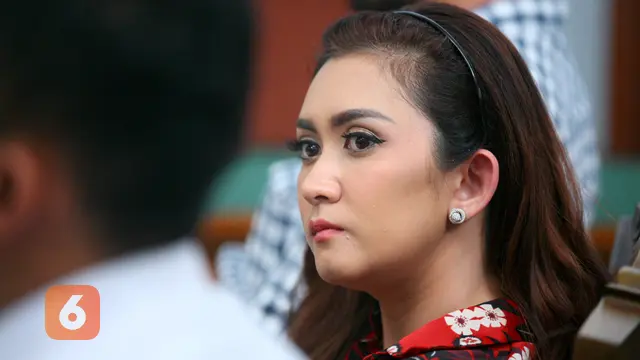 [Bintang] Nafa Urbach