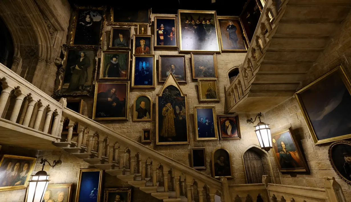 Pembangunannya dimulai pada Mei 2021 dan taman ini dijanjikan akan menjadi fasilitas Harry Potter dalam ruangan terbesar di dunia. (Photo by Kazuhiro NOGI / AFP)