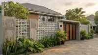 8 Model Pagar Rumah yang Cocok Dipadukan dengan Roster agar Tampak Serasi