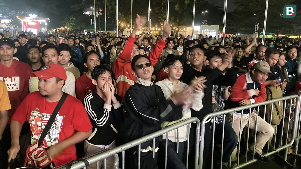 Nonton bersama Timnas Indonesia vs Filipina: MALAMNYA BOLA