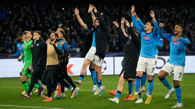 Napoli Amankan Tiket Perempat Final Liga Champions Usai Lumat Eintracht Frankfurt