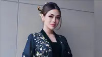 Inspirasi Kebaya Unik Model Kimono, dari Celine Evangelista hingga Mulan Jameela