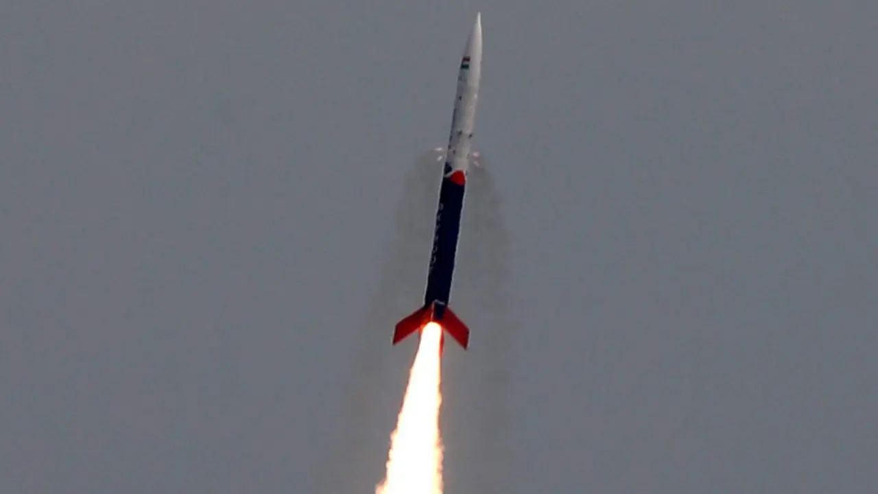 Vikram-S diluncurkan dari pelabuhan antariksa Sriharikota pada Jumat 18 November 2022. (ISRO)