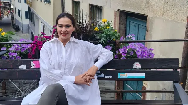 Dikabarkan Segera Lepas Status Janda, Ini 5 Fakta Pernikahan Catherine Wilson