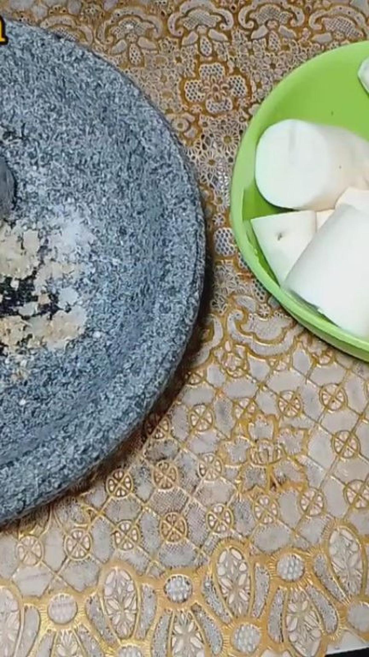 Haluskan Bumbu