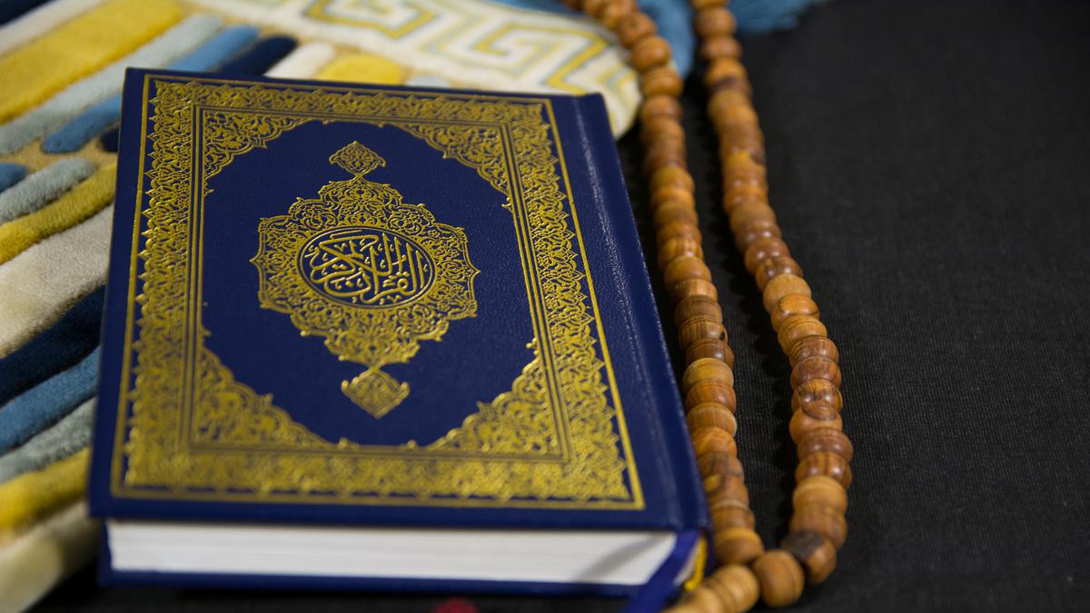 Pembakar Kitab Tafsir di Lombok Tengah Tak Percaya Penafsiran, Ini Fungsi dan Tujuan Tafsir Al-Qur'an - Vimarsana News