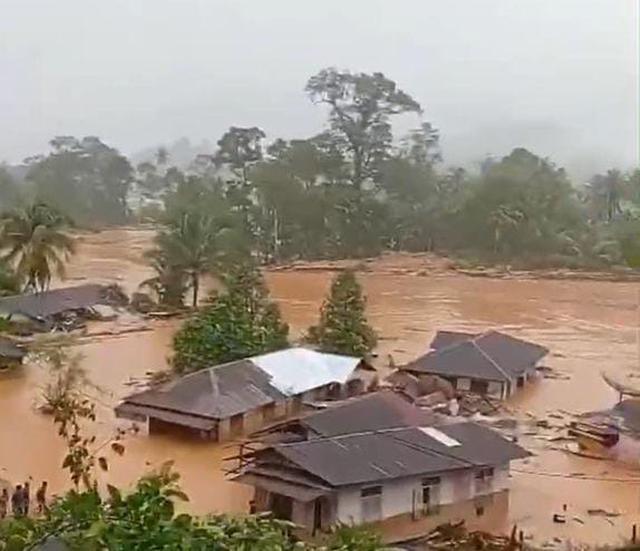 Prabowo perintahkan jajaran bergerak cepat untuk salurkan bantuan ke Sumatera