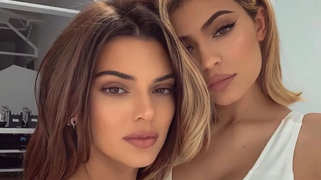 Kylie Jenner dan Kendall Jenner