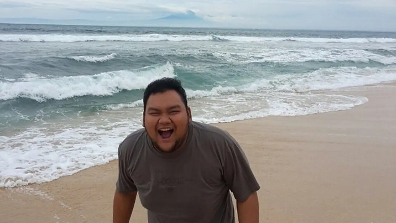 Fico Fachriza kagum dengan sosok lawan mainnya dalam film Epen Cupen, Marissa Nasution.