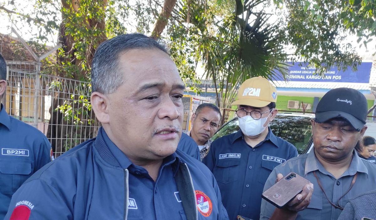 "Ini membuktikan yang saya katakan, bahwa sebetulnya tidak sulit untuk menangkap siapa pun calo atau kaki tangan dari sindikat dan mafia di semua daerah,"<br>