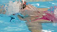 Pertandingan 4x100 meter gaya ganti estafet putri di aquatic center GBK (ANTARA FOTO/INASGOC/M Risyal Hidayat)