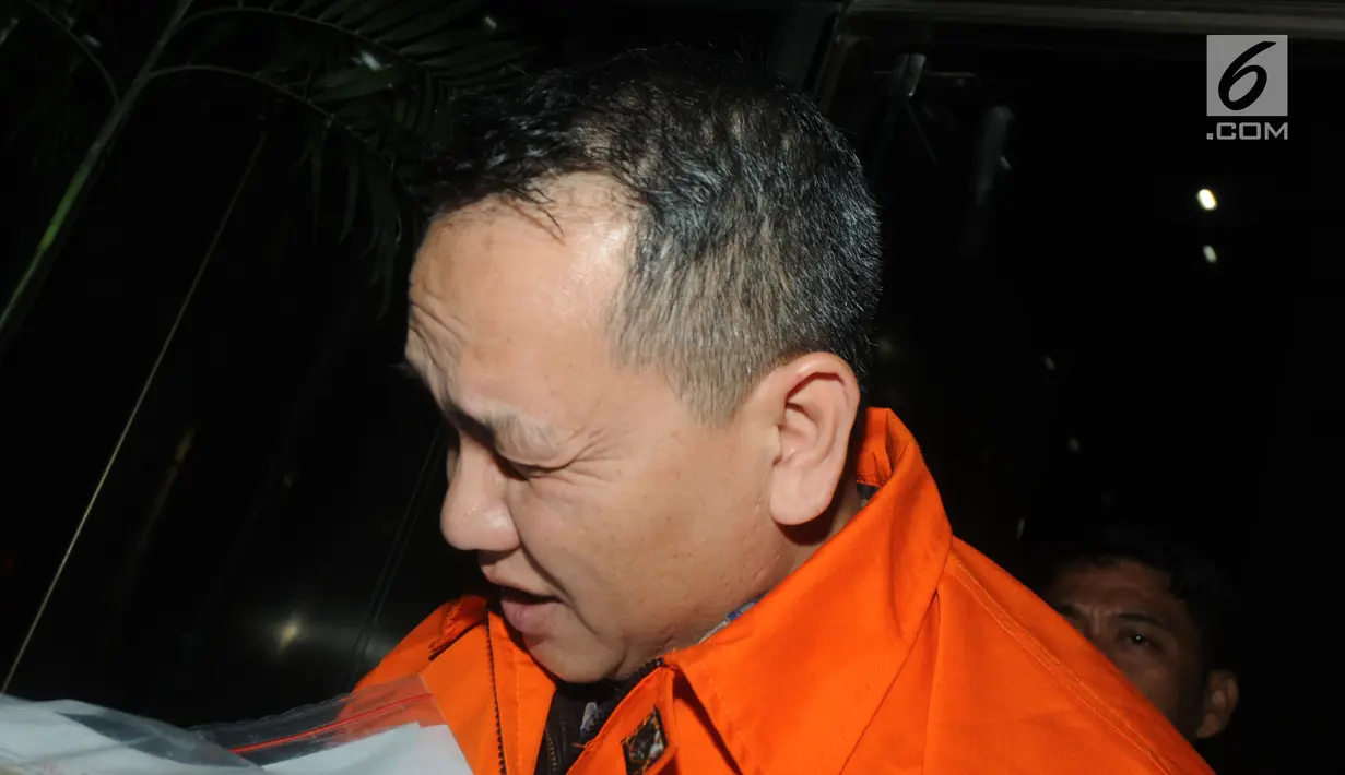 Jaksa Kejaksaan Negeri Yogyakarta Eka Safitra usai menjalani pemeriksaan 1x24 jam pascaterjaring OTT, Gedung KPK, Jakarta, Selasa (20/8/2019). Eka ditetapkan sebagai tersangka dugaan suap lelang proyek pada Dinas PUPKP Kota Yogyakarta TA 2019. (merdeka.com/Dwi Narwoko)