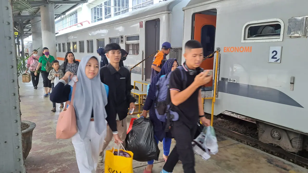 Penumpang kereta api
