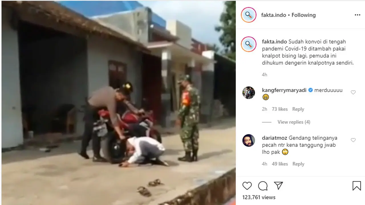 Guna memberikan efek jera, petugas yang berjaga meminta pemuda tersebut mendekatkan telinganya ke knalpot