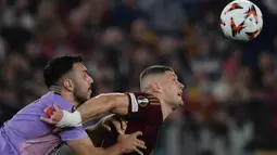 Bermain di stadion Olimpico, AS Roma berhasil mengandaskan perlawanan Athletic Bilbao dengan skor tipis 2-1. (Filippo MONTEFORTE/AFP)