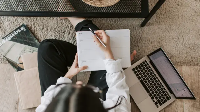 5. Menulis Jurnal Pribadi