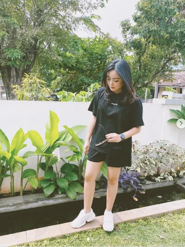 Gita Sinaga (Instagram @gita.sinaga)