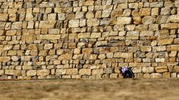 Aksi Jorge Lorenzo di MotoGP Aragon, Spanyol, Minggu (27/9/2015). (Reuters/Marcelo del Pozo)