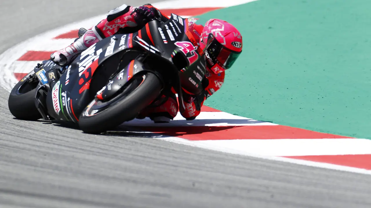 Foto: Blunder Konyol Aleix Espargaro, Podium Kedua di MotoGP Catalunya Sirna pada Lap Terakhir Lomba