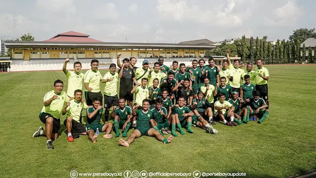 Potret Rivky Mokodompit Calon Kiper Persebaya Saat Berlatih