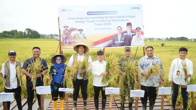 Menteri Koordinator Bidang Pangan Zulkifli Hasan menyebutkan, bantuan TNI serap gabah petani membantu harga gabah mulai stabil. (Foto: Istimewa)