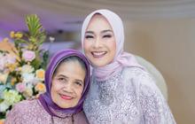 4 Potret Kenangan Terindah Alya Rohali Bersama Ibunda yang Baru Berpulang