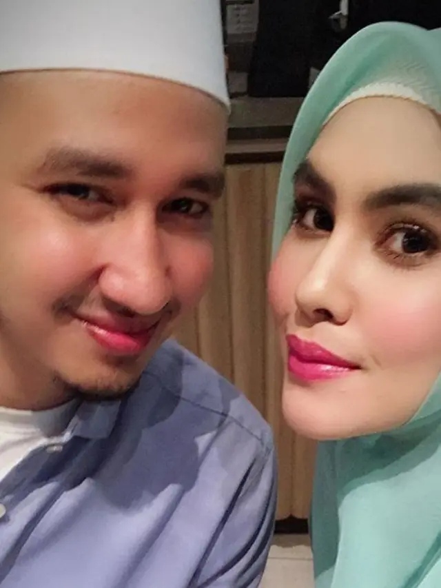 Kartika Putri dan Habib Usman bin Yahya