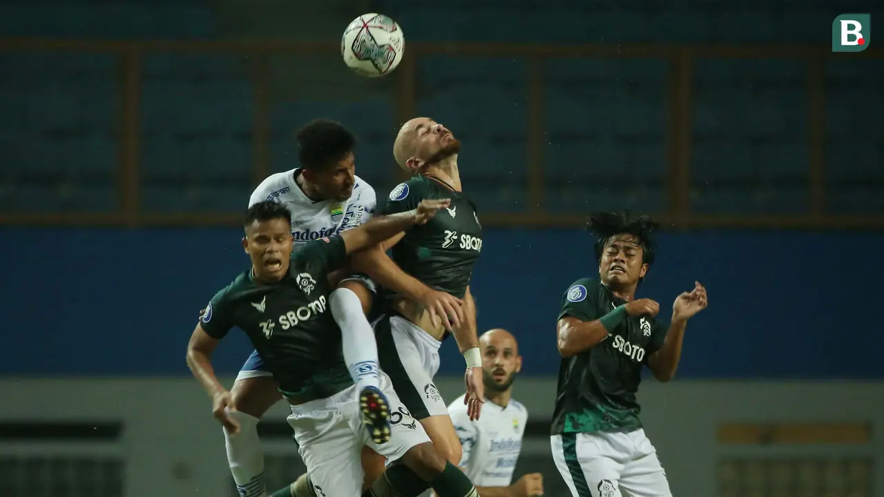 Foto: Kiper Persikabo Tampil Gemilang, Persib Bandung Kembali Petik Hasil Imbang di BRI Liga 1