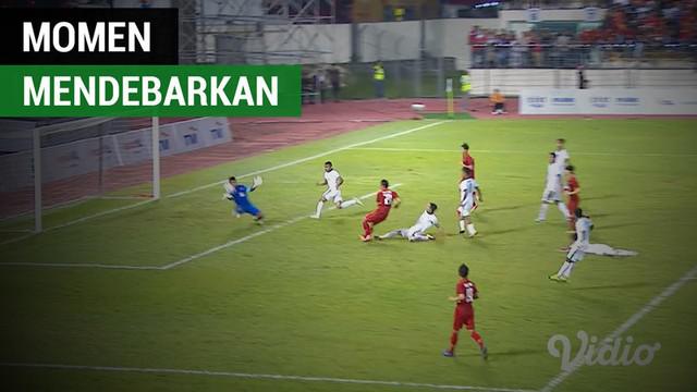 Berita video momen paling mendebarkan Timnas Indonesia U-22 melawan Vietnam pada Grup B cabang sepak bola SEA Games 2017, Selasa (22/8/2017). Momen tersebut yaitu ketika pemain Vietnam, Ho Tuan Tai, mendapat peluang emas di dalam kotak penalti Timnas...