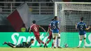 <p>Penyerang Timnas Indonesia U-17, Arkhan Kaka, berhasil membobol gawang Ekuador pada menit ke-22 dalam laga pertama Grup A Piala Dunia U-17 2023 di Stadion Utama Gelora Bung Tomo, Surabaya. (Bola.com/Bagaskara Lazuardi)</p>