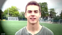 [VIDEO] Aksi Winger Fulham Juggling Bola Rugby