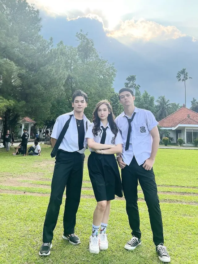 7 Potret Jeff Smith dan Laura Moane, Akting Bareng Usai Bebas Rehabilitasi
