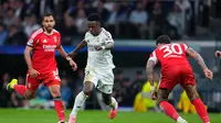 Real Madrid vs Benfica: Vinicius Junior Antar Los Blancos ke 16 Besar