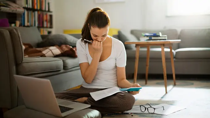 20170725-tips punya rumah untuk generasi milenial-rumahcom-boy