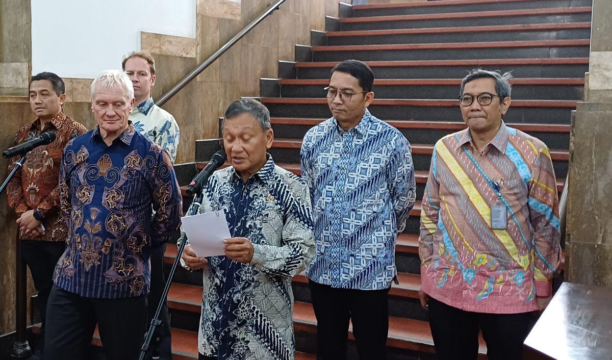 "Indonesia membutuhkan investasi hingga USD1 Triliun sampai tahun 2060 untuk pembangkit dan transmisi energi terbarukan,"