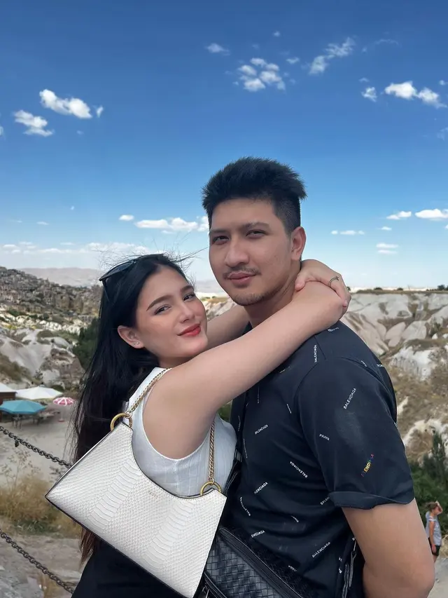 Aditya Zoni dan Yasmine Ow liburan ke Turki (Instagram/yxsmine.ow)