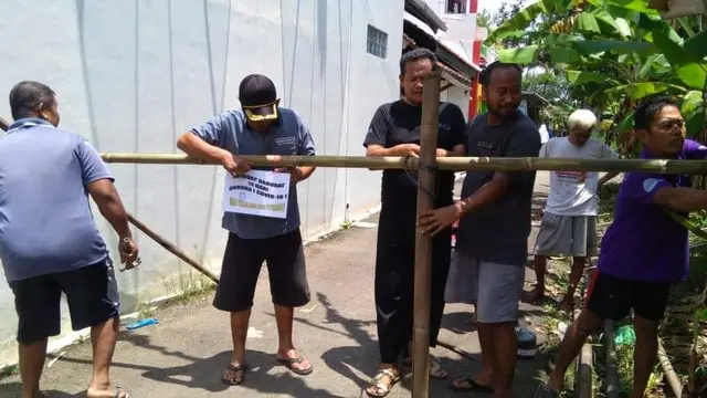 Desa Purwonegoro, Banjarnegara menerapkan "lockdown" selama 14 hari terhitung sejak 26 Maret 2020. (Dok. Renda Sabita untuk Liputan6.com/Galoeh Widura)